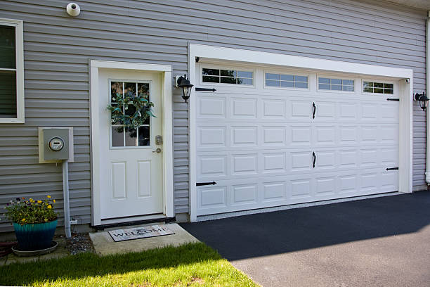 24/7 Emergency Garage Door Panel Replacement experts in Pocahontas, AR